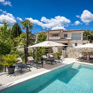 Salu Villa