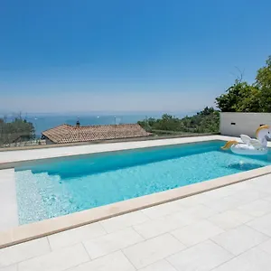 Marta Villa